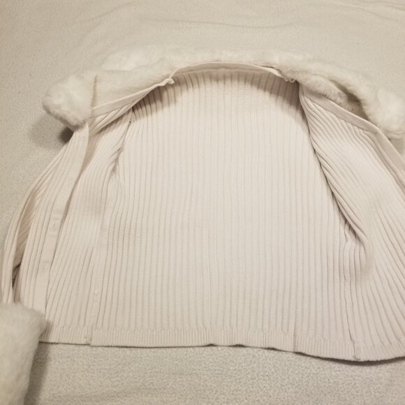 White Detachable Faux Fur Collar and Sleeves Cardigan Ribbed Sweater Medium Top - Picture 3 of 10